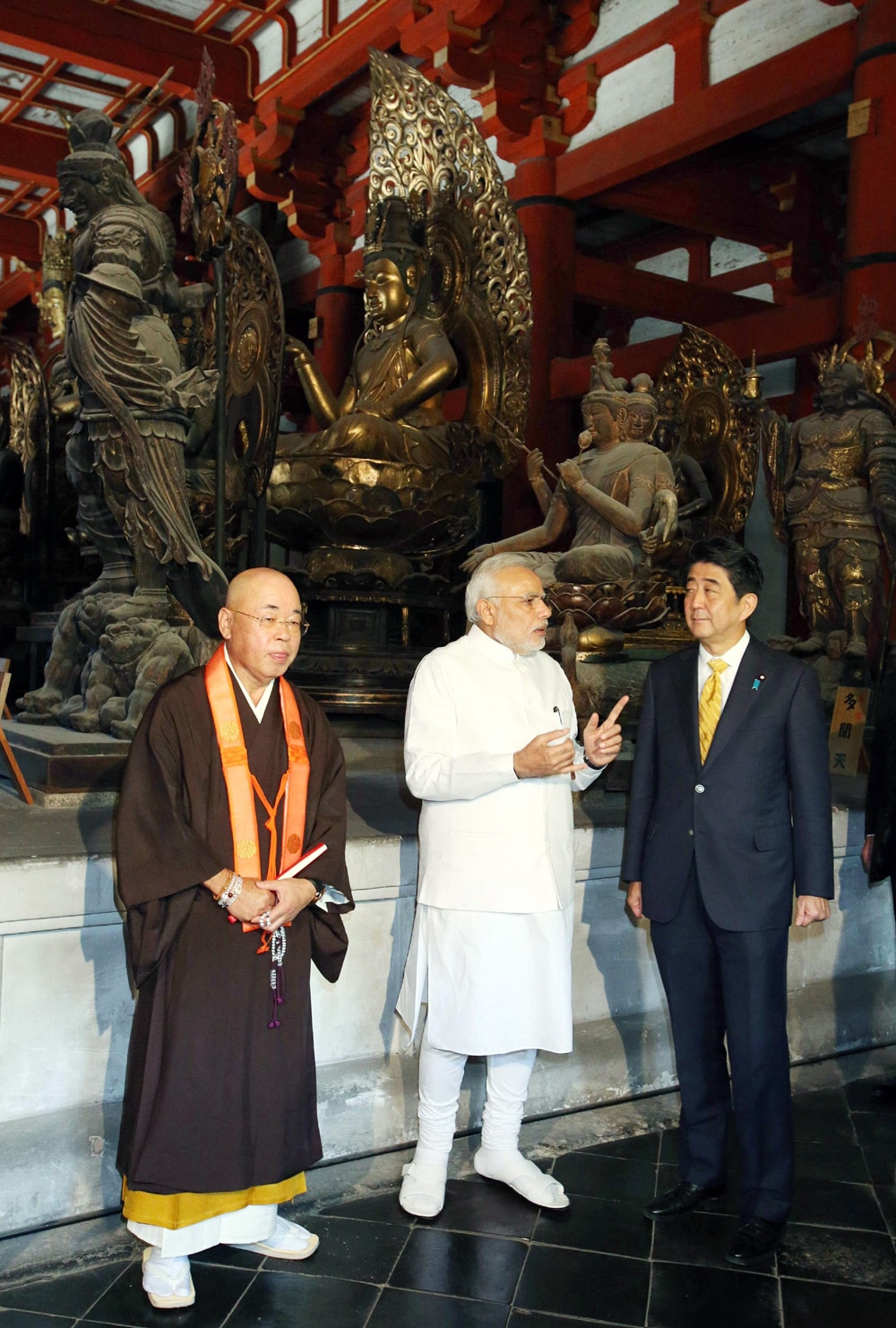 जपानच्या तोजी मंदिरात पंतप्रधान नरेंद्र मोदी
