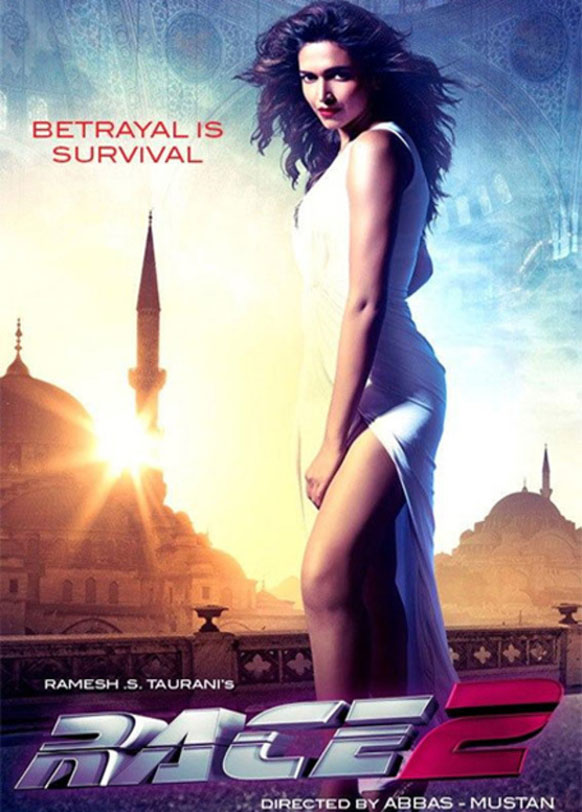 अब्बास मस्तानीचा रेस-२ या चित्रपटात पहिला पोस्टर असा आहे  दीपिका पदुकोनचा नवा लुक
