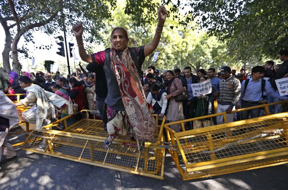 दिल्ली गँगरेप : दिल्लीमध्ये भाजप कार्यकर्त्यांची आंदोलनं आणि निदर्शनं