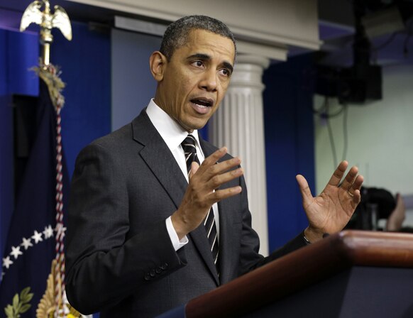 अमेरिकेचे राष्ट्राध्यक्ष बराक ओबामा वॉशिंग्टन येथील व्हाईट हाऊसमध्ये वार्तालाप कार्यक्रमात बोलताना