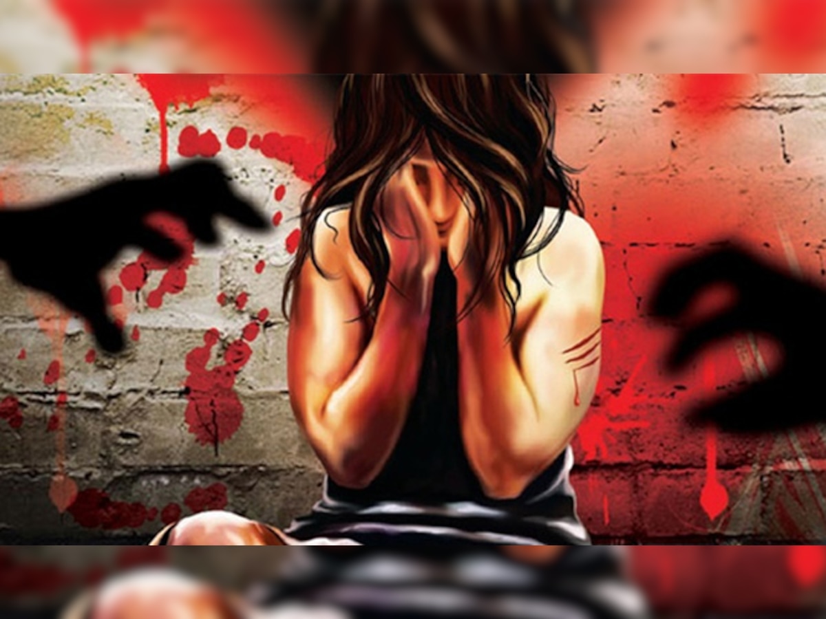 मुलींवरील बलात्काराला मोबाईल जबाबदार- बंगळुरू आमदार  title=