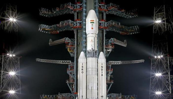 'GSLV मार्क ३'चं यशस्वी प्रक्षेपण - twitter
