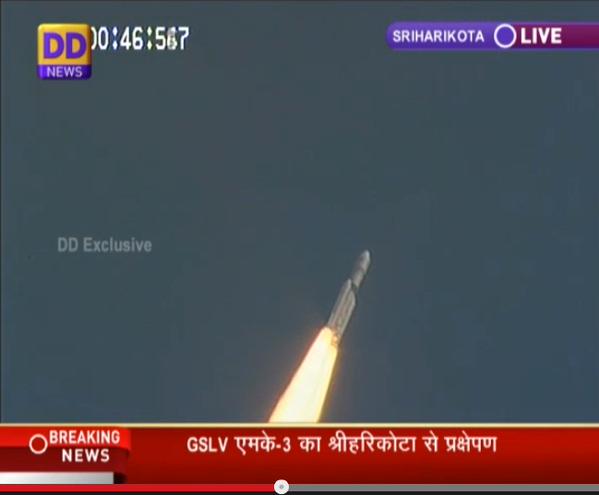 'GSLV मार्क ३'चं यशस्वी प्रक्षेपण - twitter
