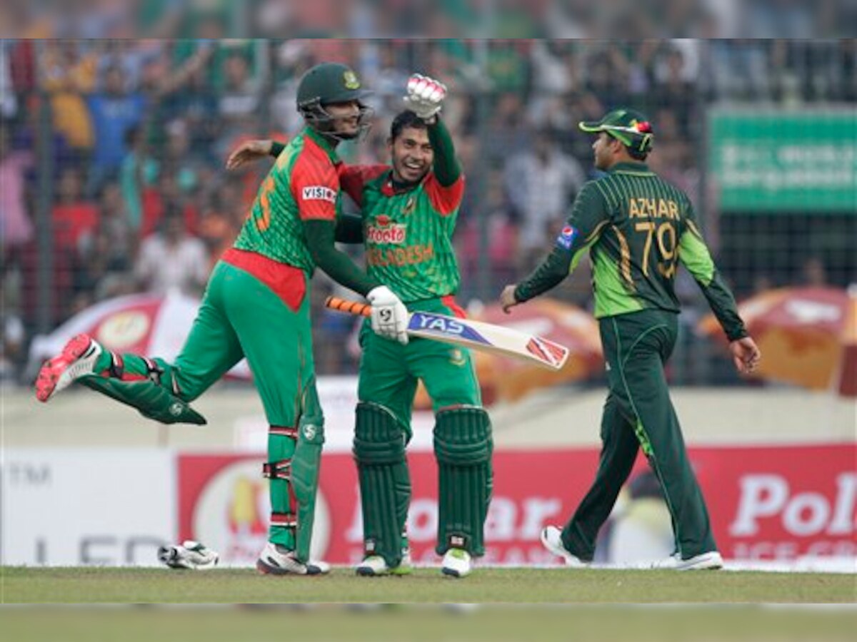 बांग्लादेशने १६ वर्षांनंतर पाकिस्तानला चारली धूळ, ७९ रन्सने विजय title=