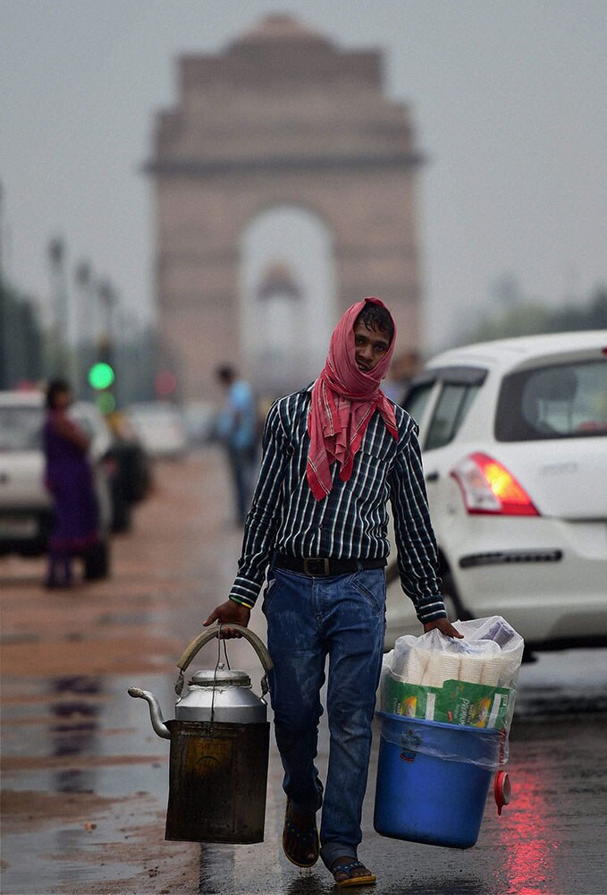 पाहा कसा आहे दिल्लीचा पाऊस - New Delhi.
