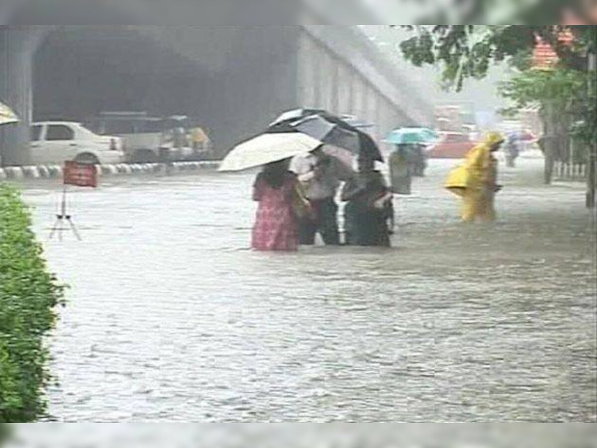पाऊस सुरु झाल्याने मुंबईतील मिठी नदीचा धोका कायम title=