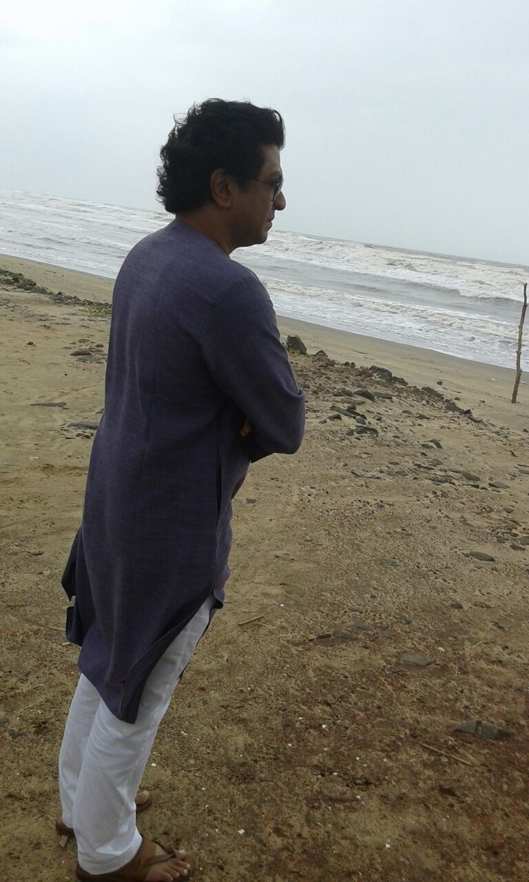 राज ठाकरे @आचरा समुद्र किनारा
