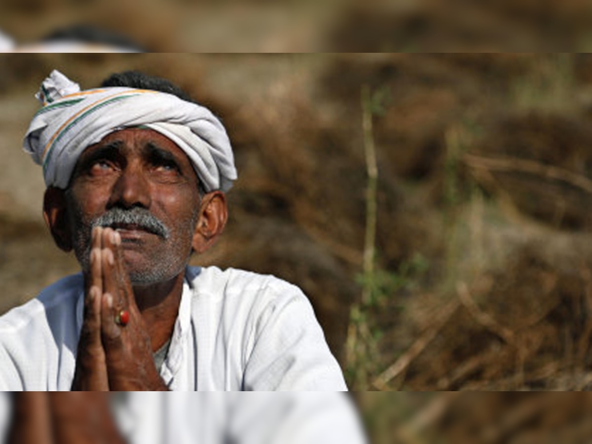 कष्टकरी गुलाम शेतकऱ्यांच्या देशा! title=