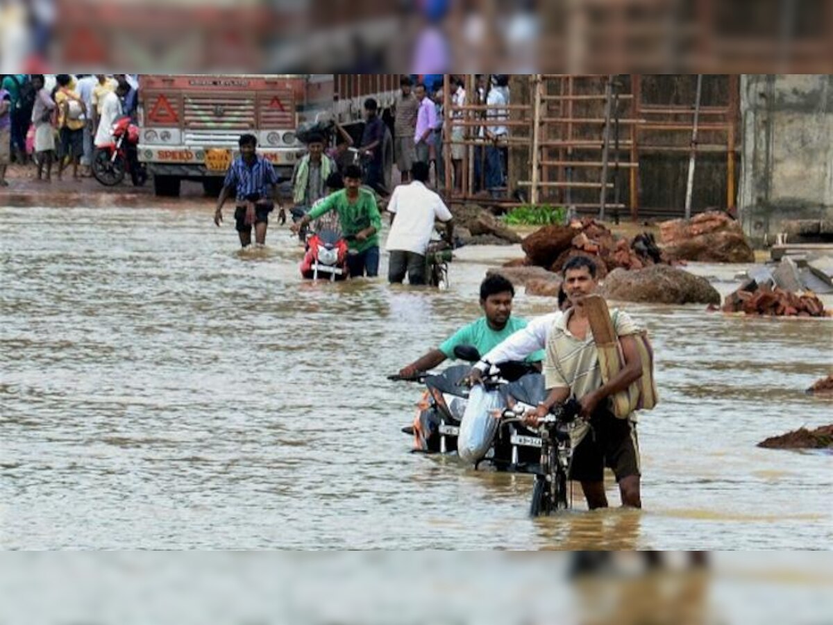 गुजरात, राजस्थानसह चार राज्यांमध्ये पावसाचा हाहाकार, ११० ठार title=