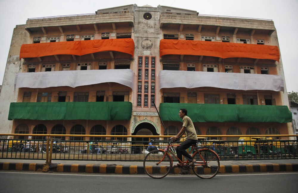 स्वातंत्र्यदिन साजरा करण्यासाठी संपूर्ण देशभरात सुरू आहे तयारी
