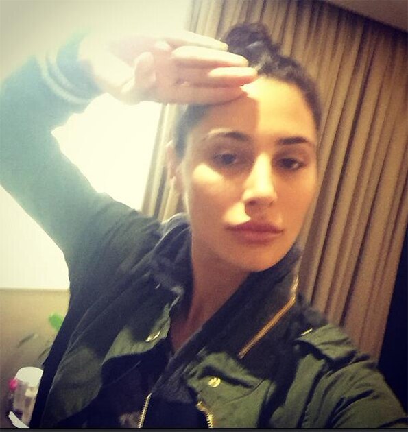 #SaluteSelfie Honoring the Brave & dedicated members of the Armed forces. #Respect #India #Serve&Protect Twitter@NargisFakhri

