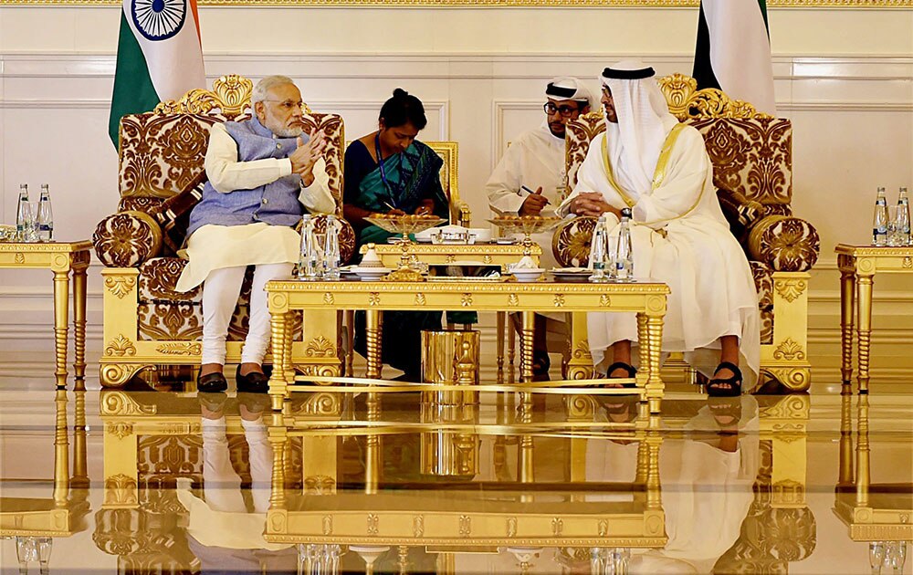 पंतप्रधान नरेंद्र मोदींचा संपूर्ण यूएई दौरा, पाहा फोटो- Abu Dhabi.
