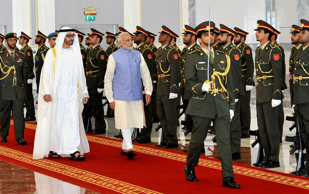 पंतप्रधान नरेंद्र मोदींचा संपूर्ण यूएई दौरा, पाहा फोटो - Abu Dhabi.
