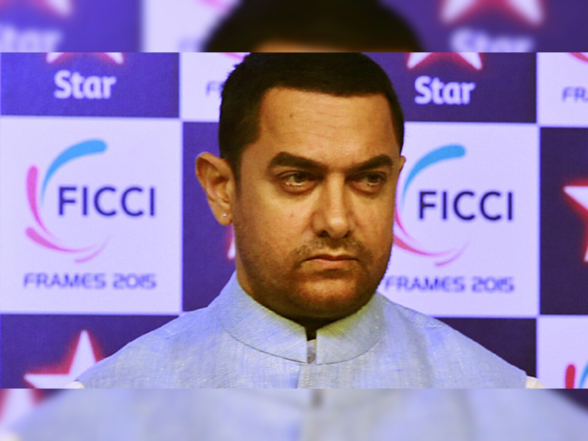 आमिर खानवर बॉलिवूडसह नेटिझन्सची कडवट टीका title=