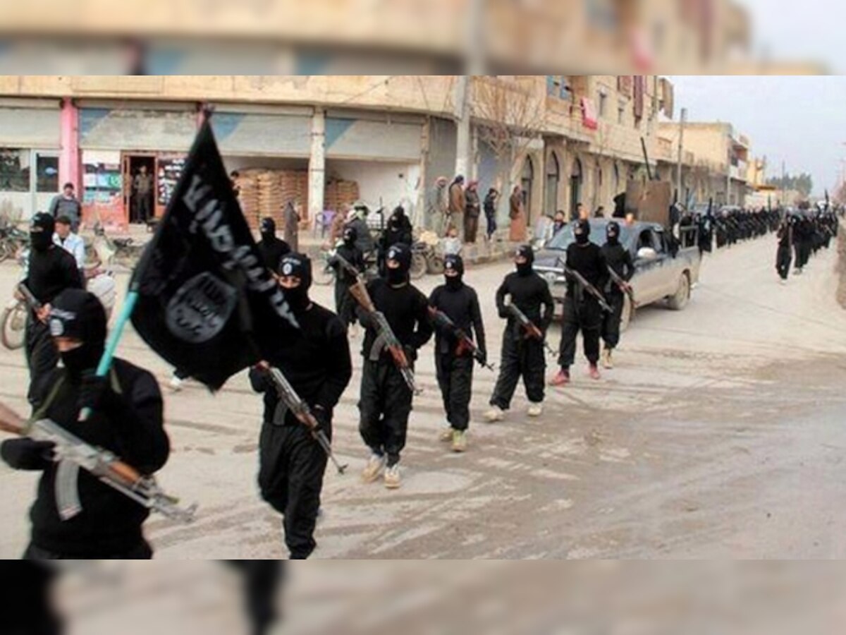 ISIS विरोधात मुस्लिम शिक्षणसंस्थेनं दंड थोपटलेत title=