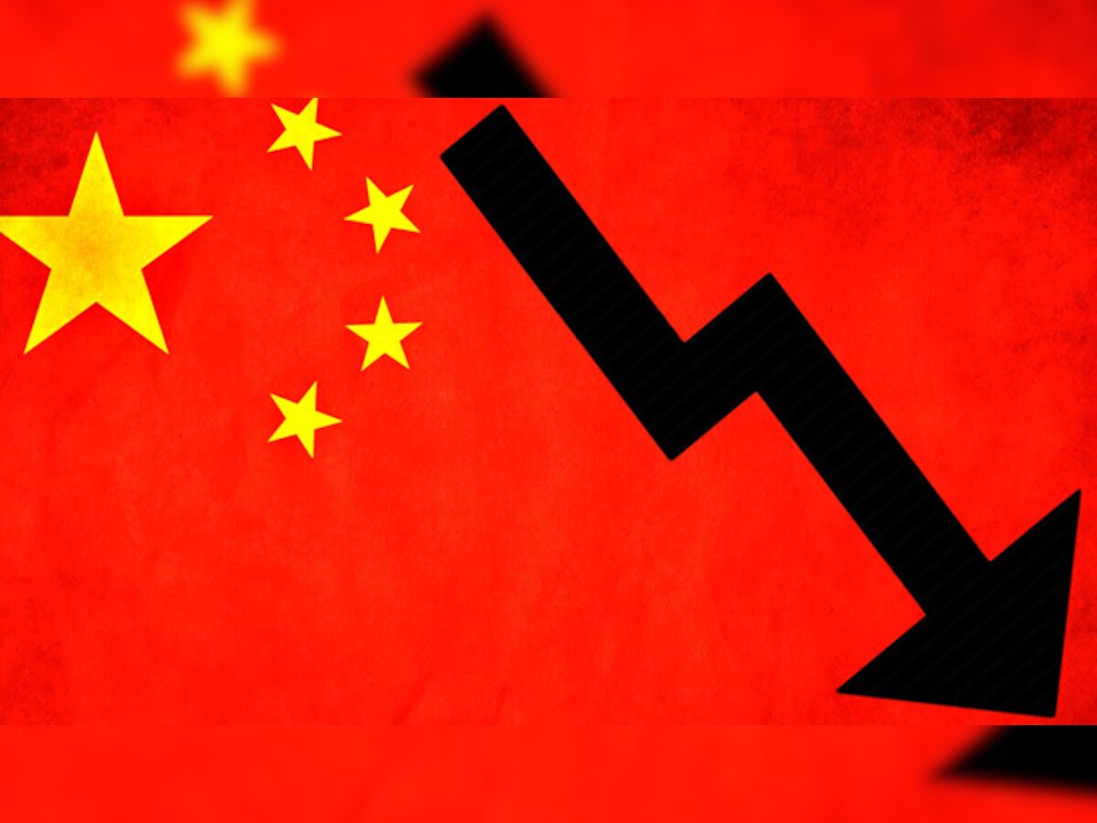 चीनची अर्थव्यवस्था डबघाईला, आर्थिक मंदीच्या फेऱ्यात title=