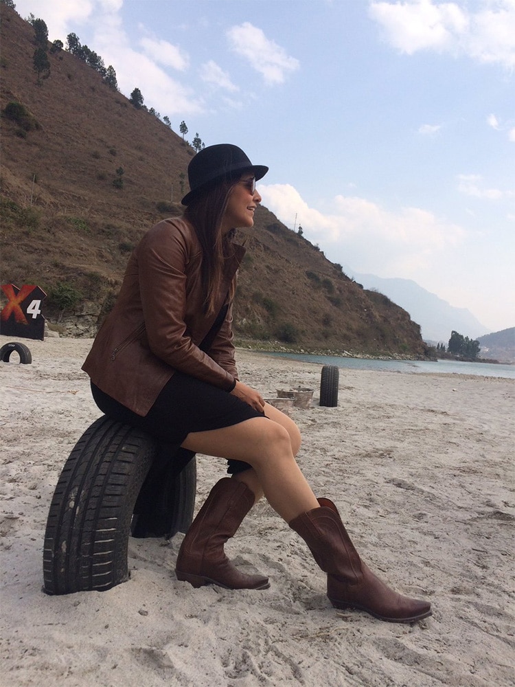 नेहा धूपिया ‏@NehaDhupia :- Tonight's going to be a blast from the past.. Tune into @MTVIndia for @MTVRoadies at 7pm n u ll know Wat I mean -twitter
