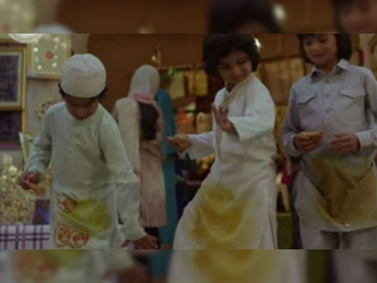 VIDEO : रमजान महिन्यातला हा व्हिडिओ होतोय व्हायरल title=