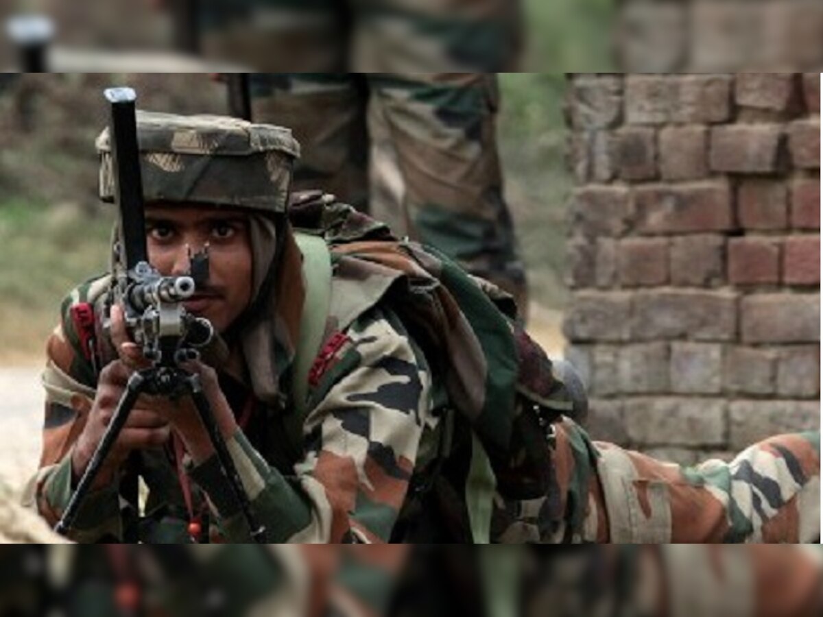 जम्मू काश्मीरमध्ये दहशतवादी हल्ला; ५ दहशतवाद्यांचा खात्मा title=