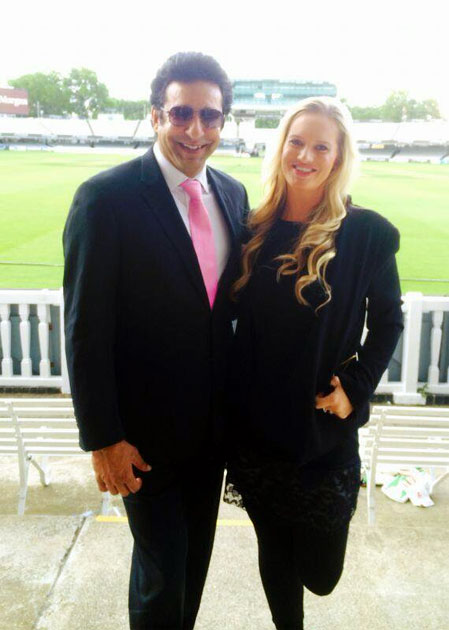 Wasim Akram And Shaniera Khan