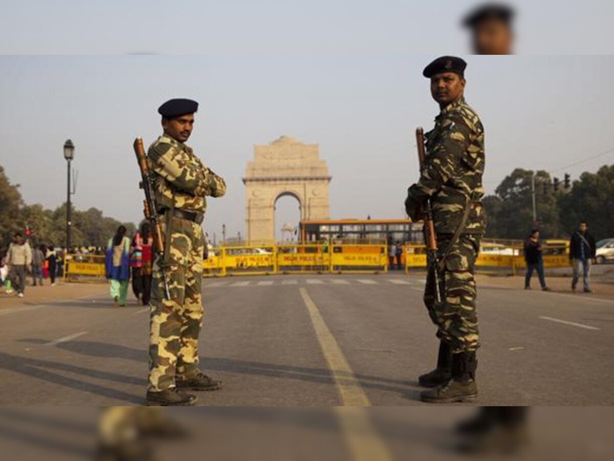 नवरात्री उत्सवात घातपाताची शक्यता, देशात हाय अॅलर्ट जारी title=