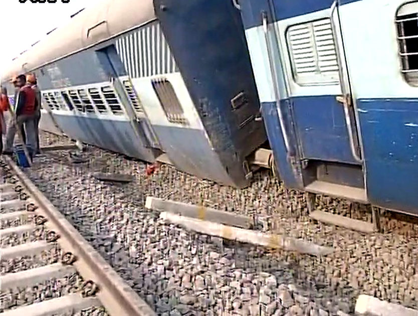 Patna-Indore Express derails