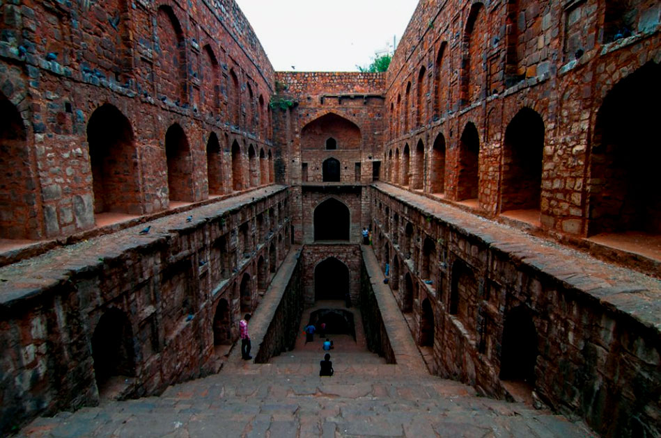 Agrasen ki Baoli