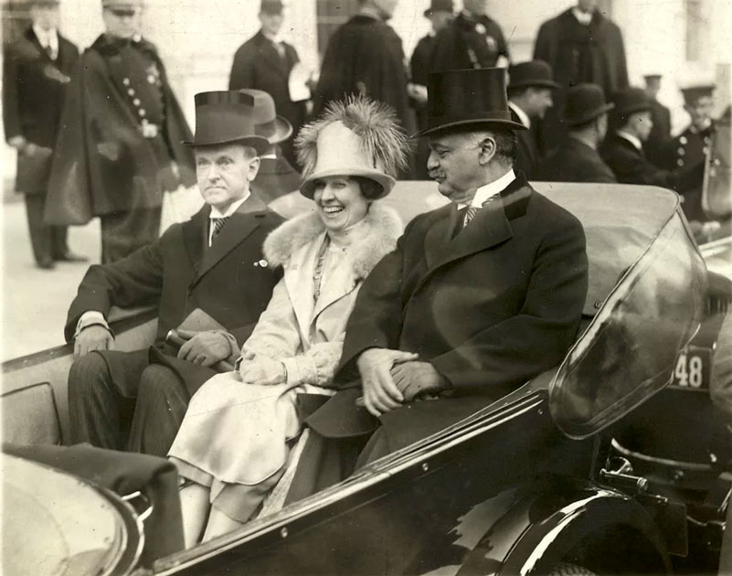 Grace Coolidge flanked in 1925