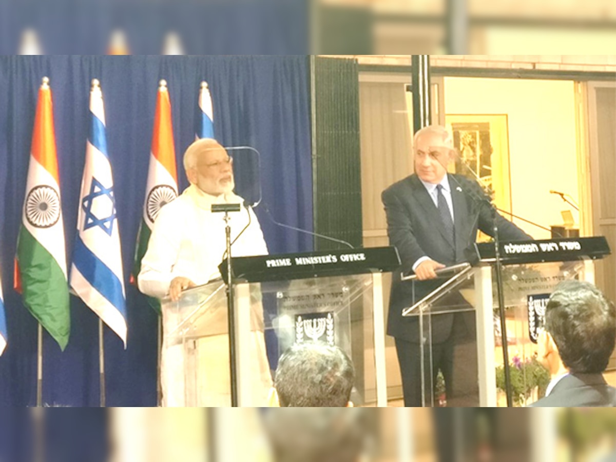 इस्त्रायलच्या पंतप्रधानांनी मोदींच्या योग प्रसाराची केली तोंडभरून स्तुती title=