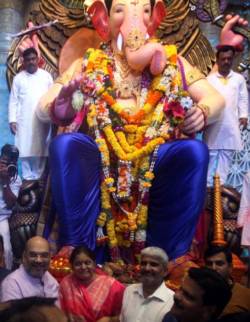 BJP chief Amit Shah at Lalbaugcha Raja pandal on Ganesh Chaturthi