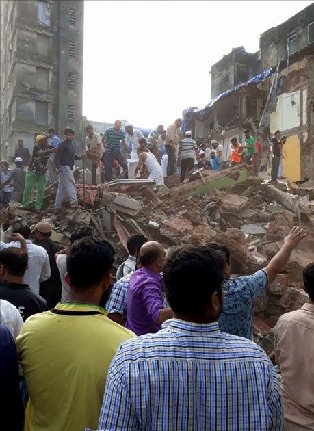 Five-storey building collapsed near Sir J. J. Hospital