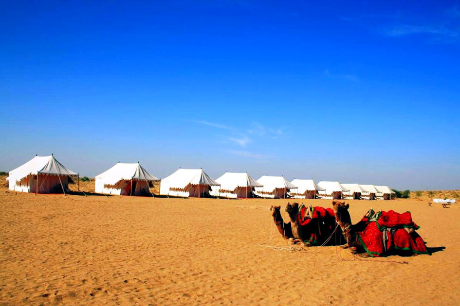 Camel riding and camping in the dunes of Jaisalmer