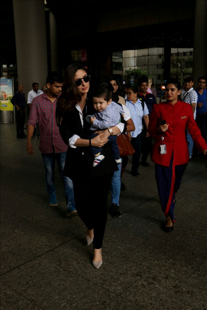 Actress Kareena Kapoor Khan along with her son Taimur Ali Khan spotted at Chhatrapati Shivaji Maharaj International airport