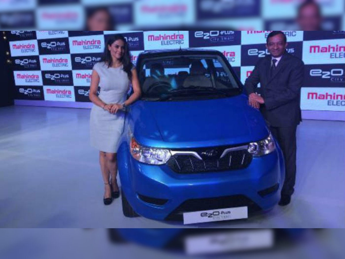 महिंद्राने भारतात लॉन्च केली इलेक्ट्रीक कार, जाणून घ्या वैशिष्ट्ये title=