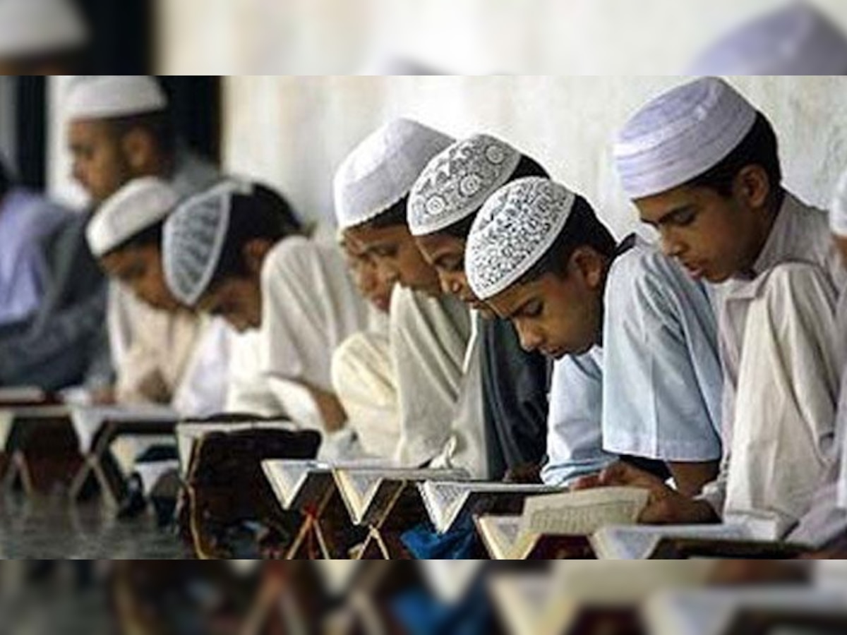 चीनमध्ये मुस्लिमांना कुराण जमा करण्याचे आदेश title=