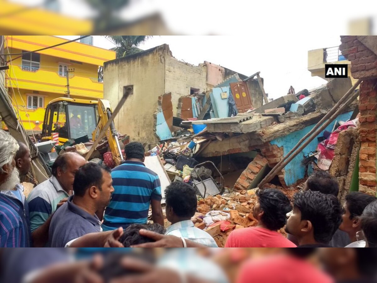 बंगळूरुत इमारत कोसळल्याने ७ जणांचा मृत्यू, दुर्घटनेत अनाथ झालेल्या मुलीला सरकारने घेतले दत्तक title=