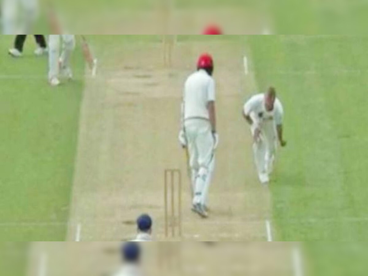 VIDEO: हा आहे क्रिकेटमधील हास्यास्पद रनआऊट title=