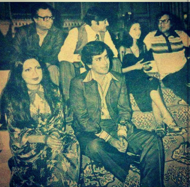 Shashi Kapoor`s candid clicks. (Twitter@shashikapoorthelegend)