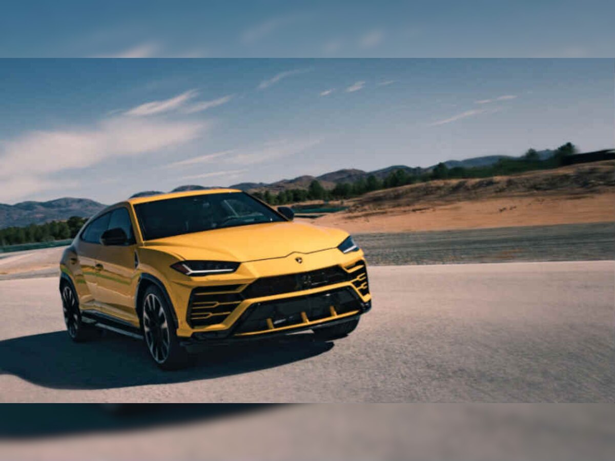 Urus: लॅम्बोर्गिनीने आणली विना चावी सुरू होणारी कार title=