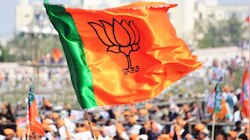 मोदींनी केला दाऊदचा ७० हजार मतांनी पराभव