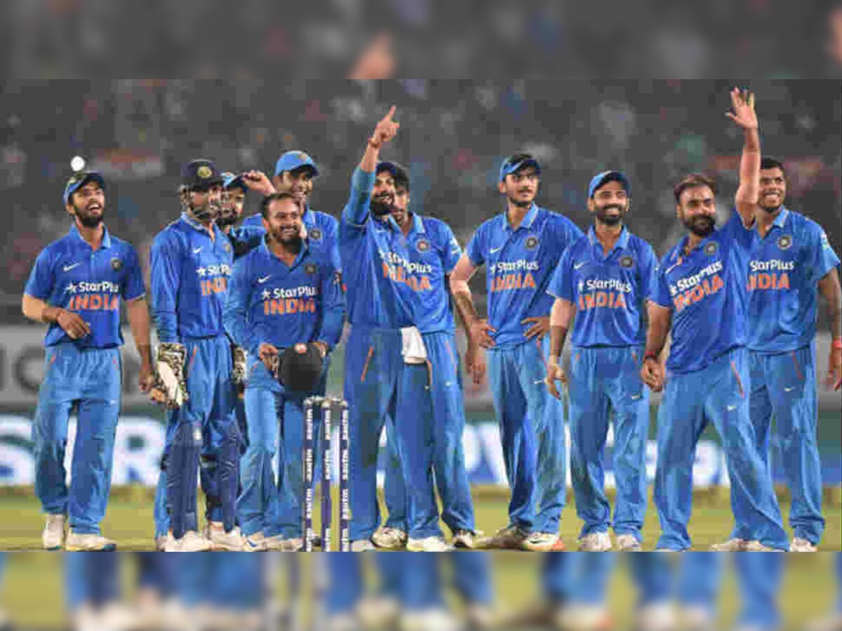 साऊथ आफ्रिका दौ-यासाठी भारताच्या वनडे टीमची घोषणा title=