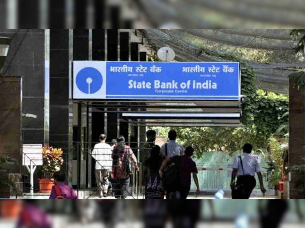 SBI बँकेत मिनिमम बॅलन्सची रक्कम 1 हजार रुपये? title=