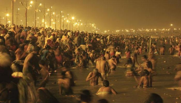 makar sankranti celebration in the country devotees taking holy dip in ganga at allahabad 