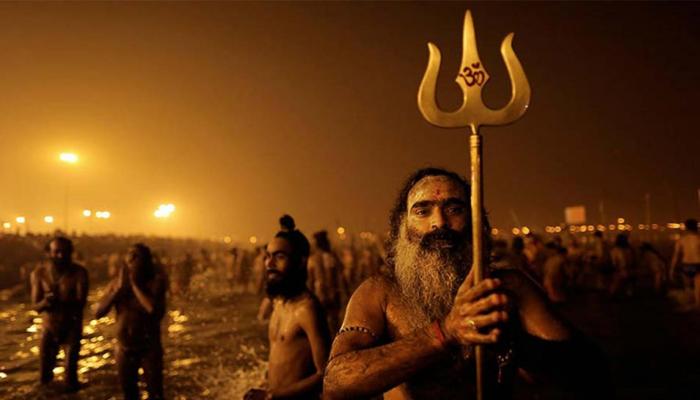 makar sankranti celebration in the country devotees taking holy dip in ganga at allahabad 