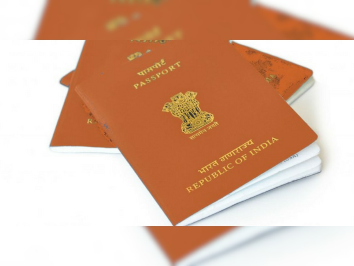 श्रमिकांसाठी 'भगवा' पासपोर्ट, काँग्रेसची जोरदार टीका  title=