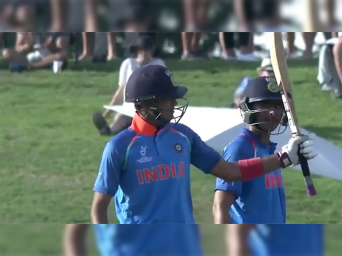 VIDEO: वडिलांचं स्वप्न पूर्ण करण्यासाठी आलेल्या क्रिकेटरची अंडर-१९मध्ये धूम title=