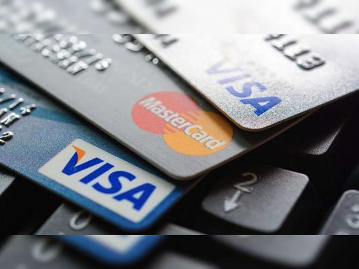 ४०,००० ग्राहकांच्या क्रेडिट कार्डची माहिती झाली चोरी, यामध्ये तुमचं नाव तर नाही ना? title=