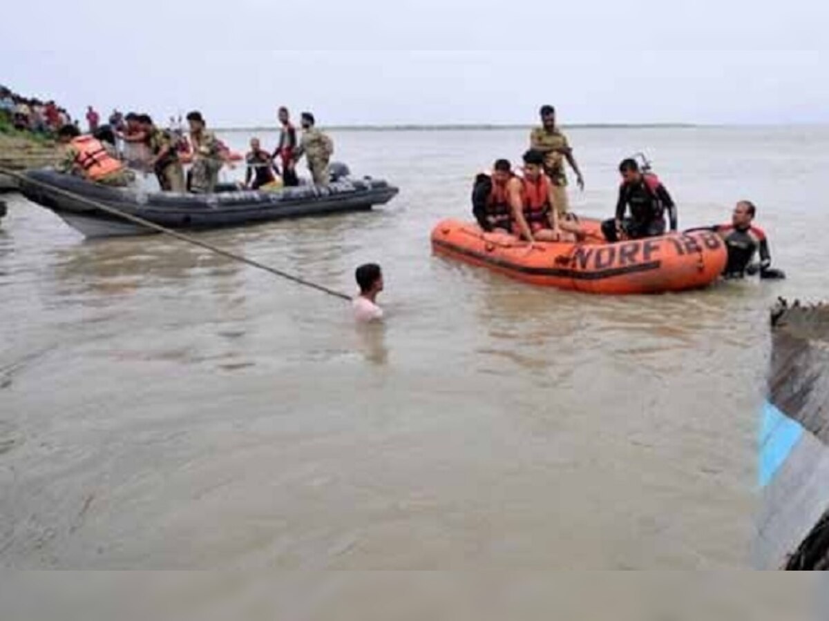 बिहारमध्ये बोट उलटल्याने 5 जणांचा मृत्यू, काही जण बेपत्ता title=