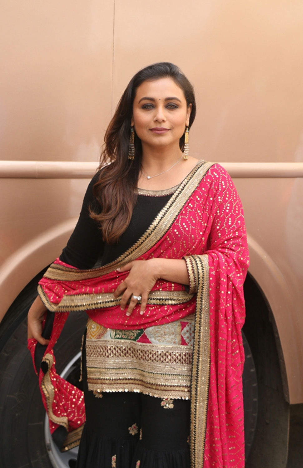 rani mukharji on set of zee Tv show Dance India Dance for film hichki Promotion