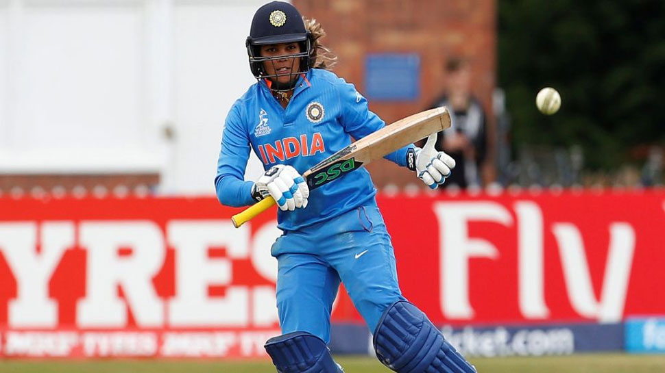 Smriti Mandhana, Jhulan Goswami,